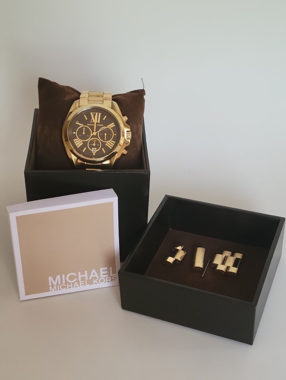 Michael Kors Gold-tone Watch with Brown Dial - Picture 2 of 8